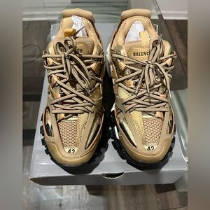 Men’s Balenciaga track sneakers metallic gold size 42